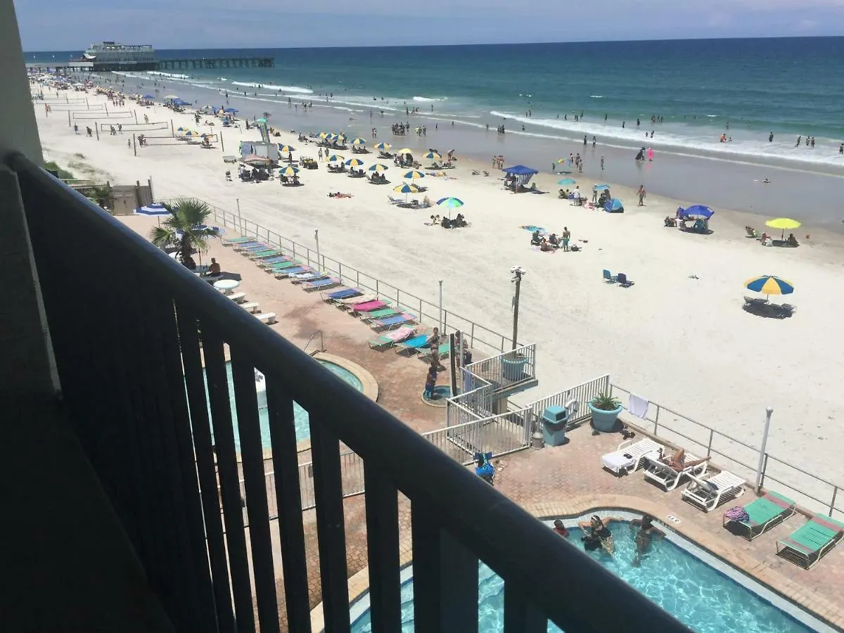 Ocean Breeze - Direct Ocean Front-Pool Is Open Apartment Daytona Beach